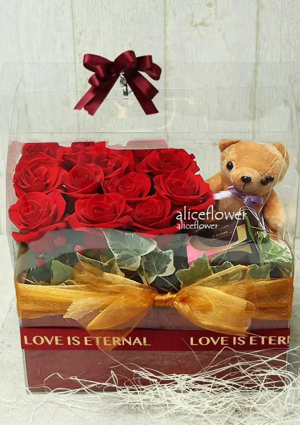 @[Rose Bouquet in box],Fairy Garden Red Rose