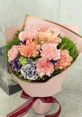 精緻花束,馨情禮讚康乃馨盒裝花