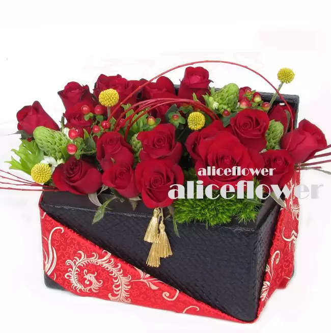生日盆花,玫瑰情緣紅玫盒裝花