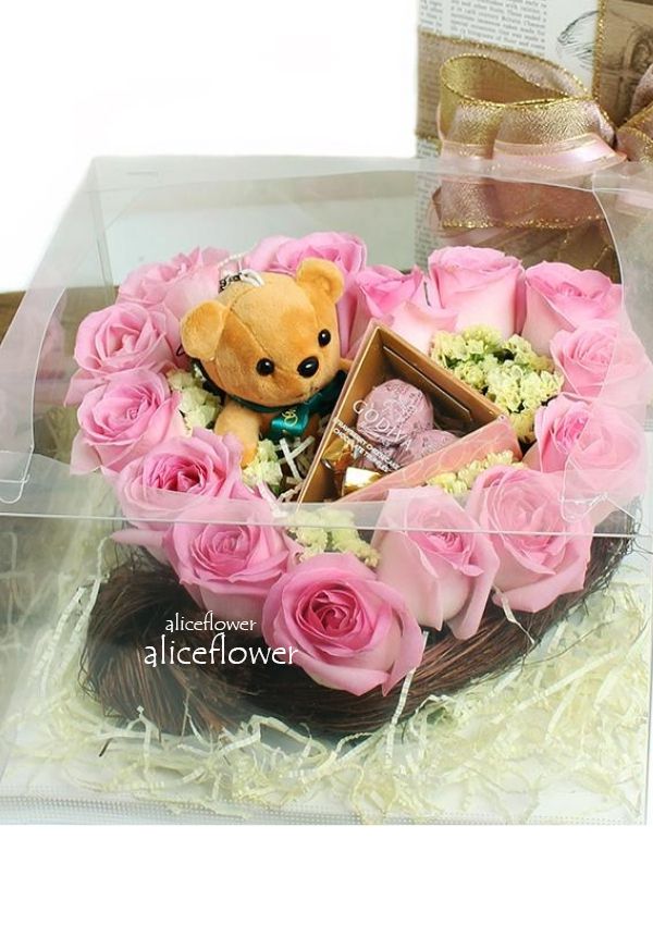 Bouquet in a Box,Love in spot heart shape box flowers