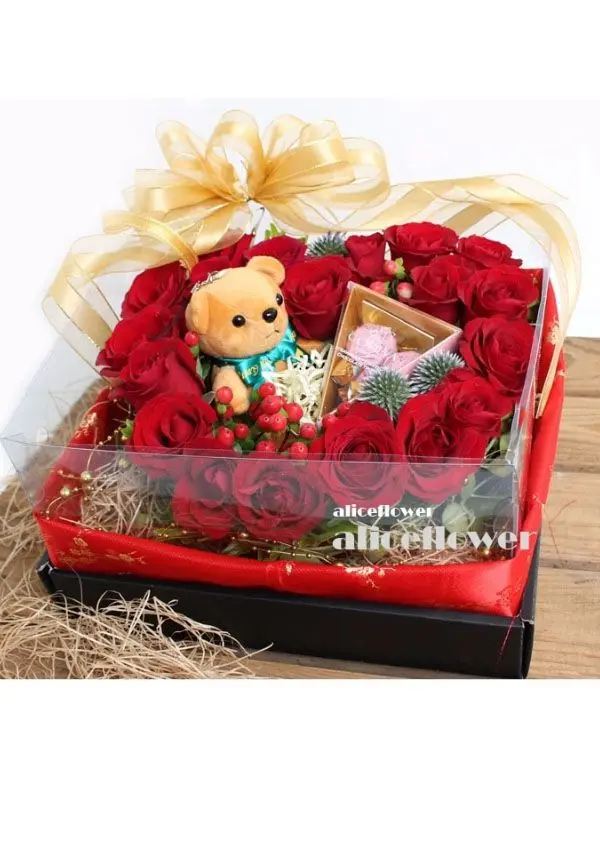 小熊玩偶 & 禮物,嫣紅之心紅玫瑰花禮盒