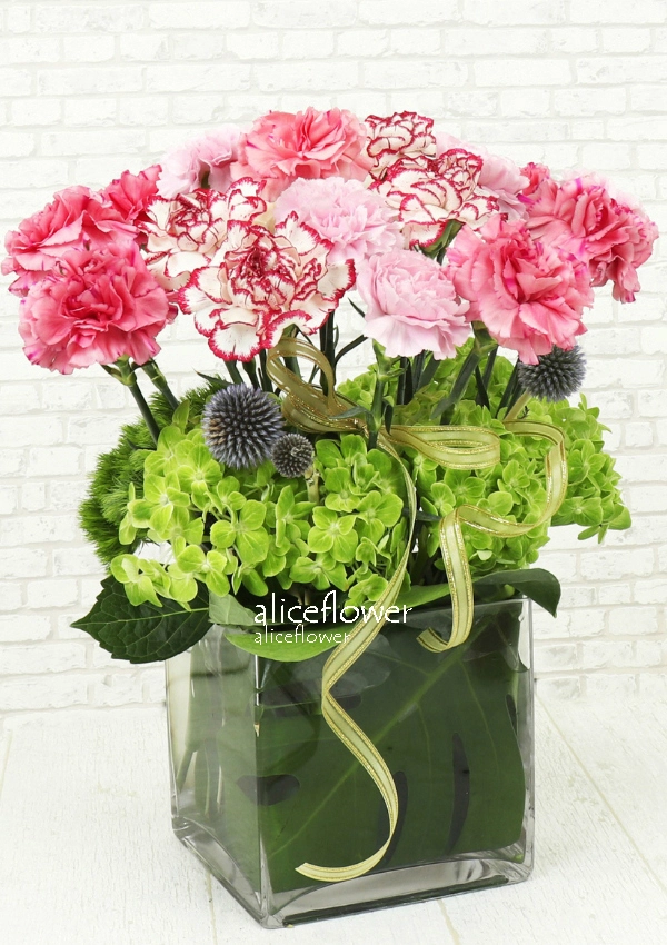 @[Mother´s Day Imported Carnation Arrangement],The Grateful Heart