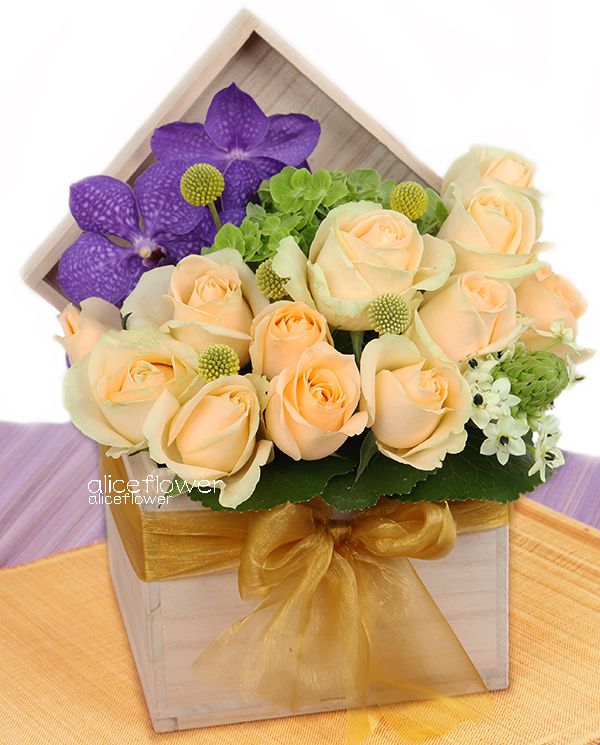 Bouquet in a Box,Pandora love