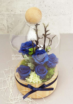Bouquet in Vase,Royal Blue Forever Roses