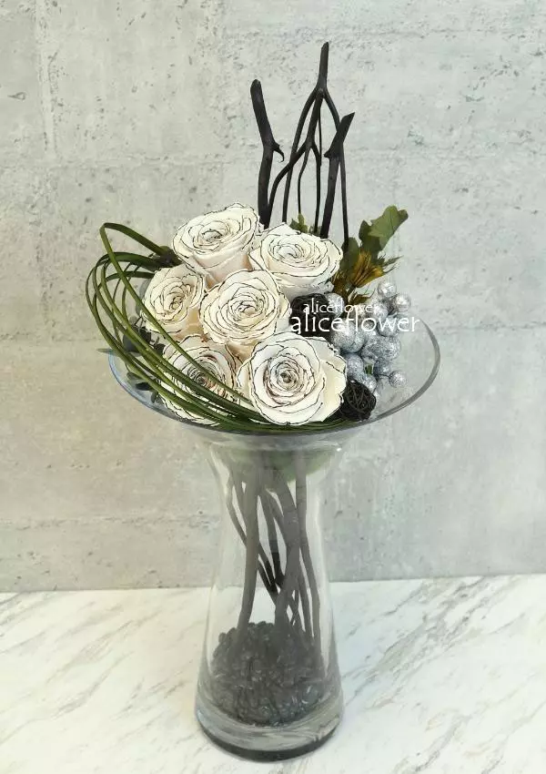 @[Birthday arranged flowers],Silver Whisper