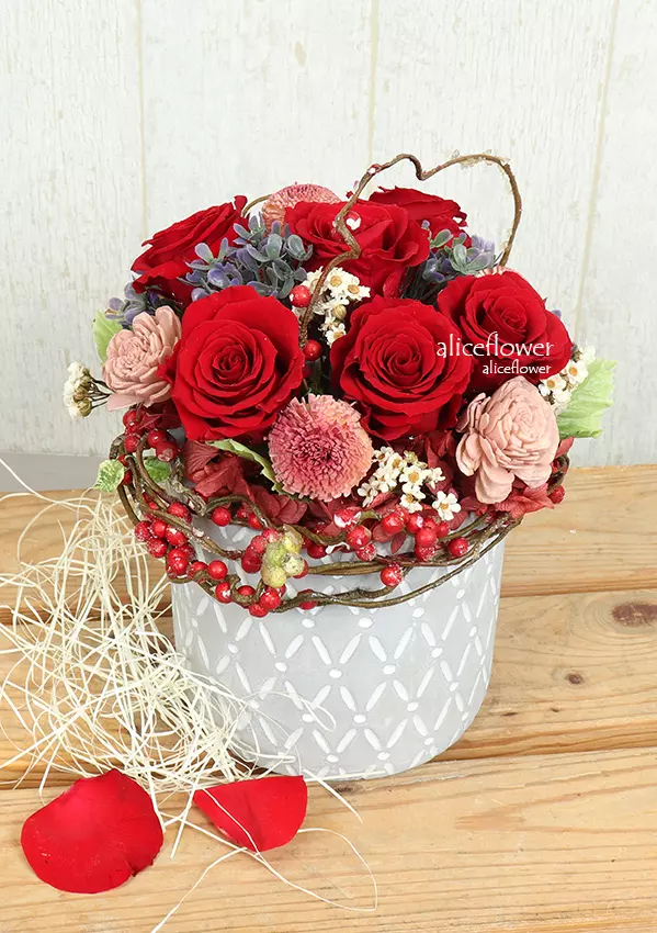 X´mas Arranged Flowers,Magic Red*Forever Roses