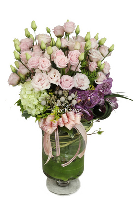 Spring Bouquets in Vase,Pink Sapphire