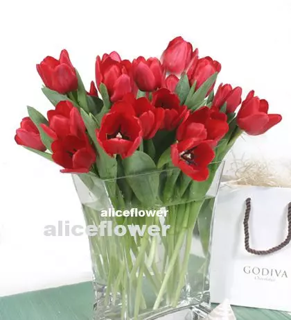 @[Bouquet in Vase],Abundant Love