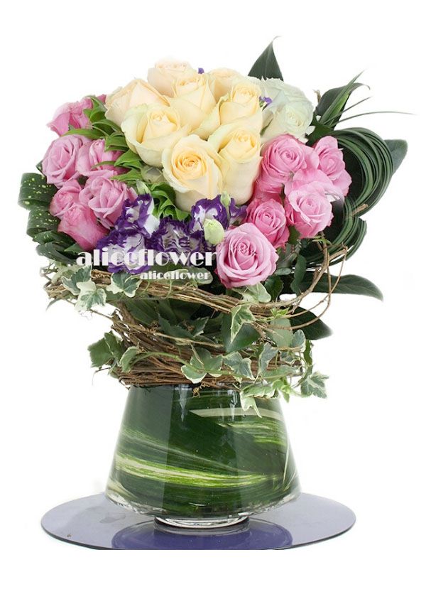 Spring Bouquets in Vase,Scented Waltz Seasonal Roses