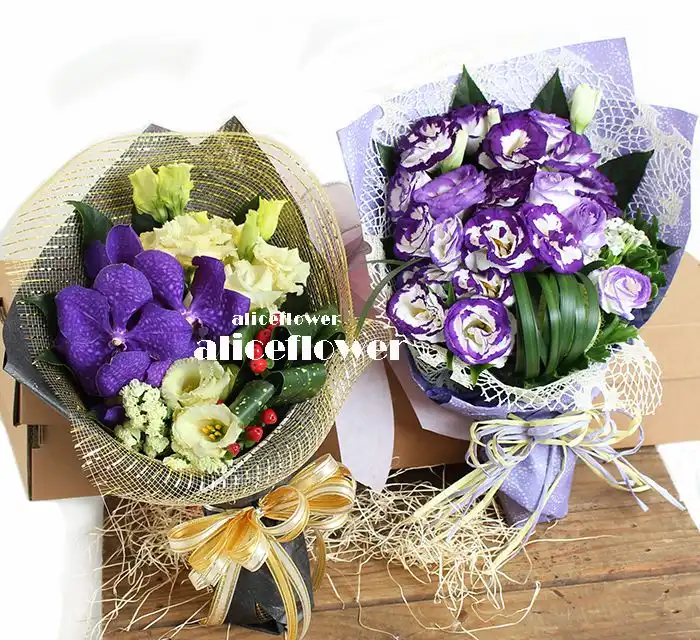 @[Hand wrapped bouquet],Wish a bright future