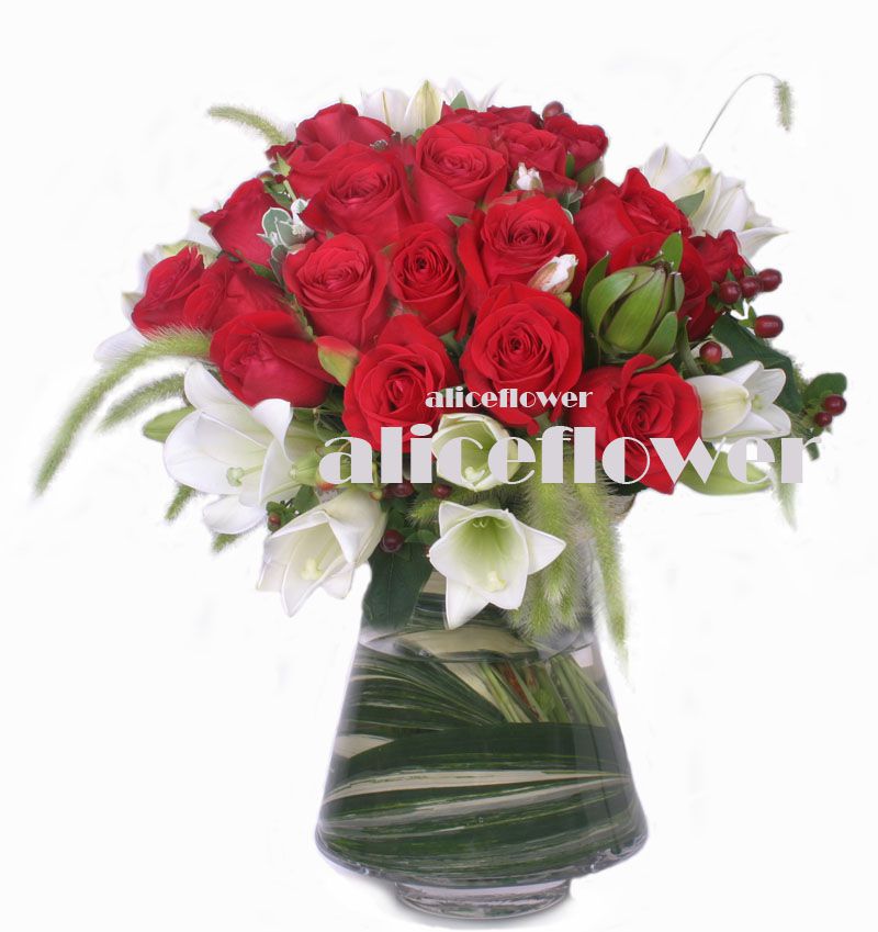 Chinese Valentine Day Bouquet in Vase,Allure