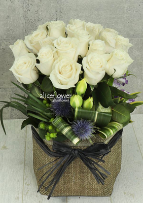 Imported Rose Arranged,Milky Way White Roses