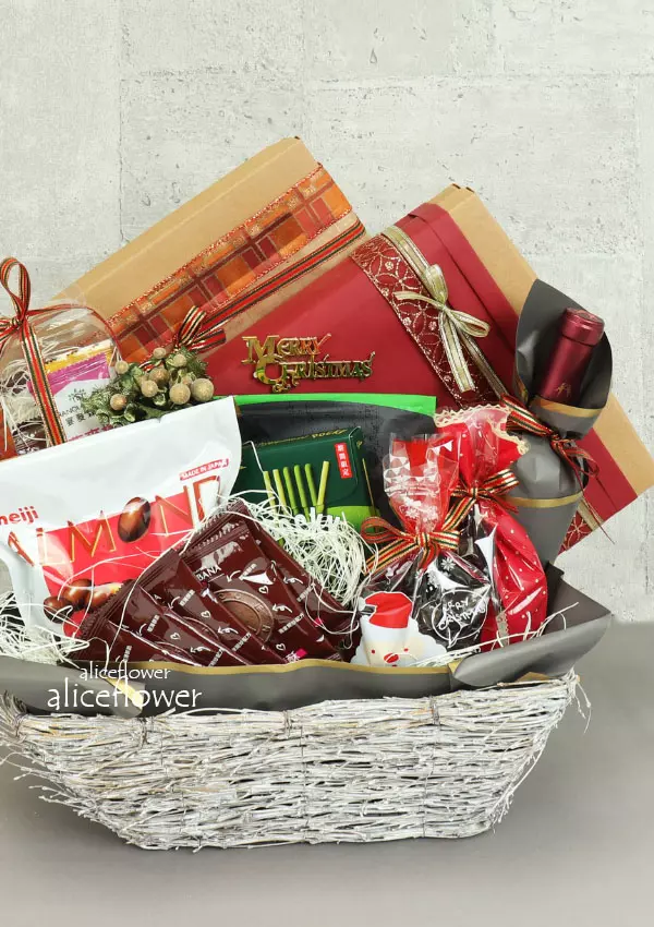 @[X´mas Hamper Basket],Happy Santa Centerpiece