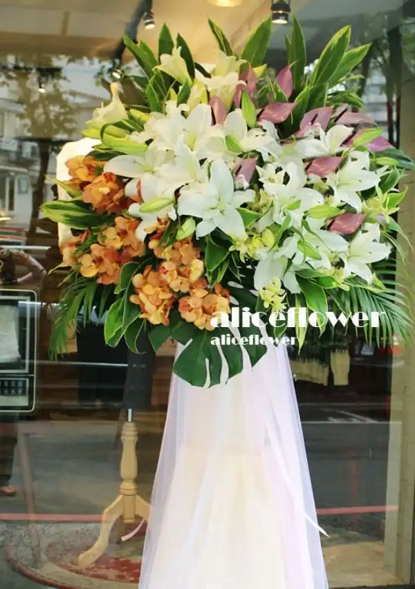 Grand Opening-Business Success Standing Spary,Alice florist Taipei, TAiwan..