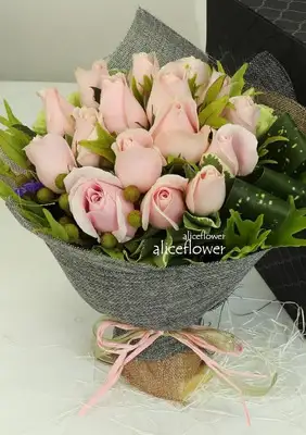 台北當日送花訂花-浪漫粉玫瑰迷你花束, 台北愛麗絲花坊網路花店.