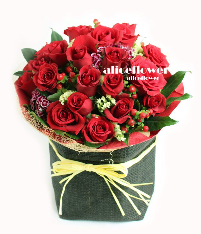 花束-愛情幸福門,綺麗佳人紅玫瑰花束	