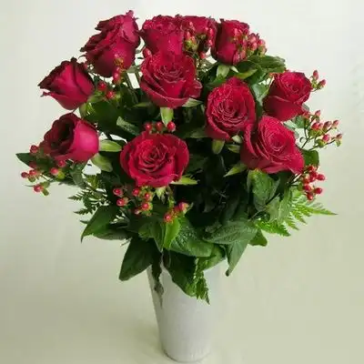 泰國,情人節玫瑰花束瓶裝花12朵