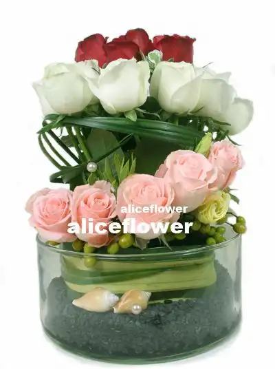@[Rose Arranged flower],Love Tuscany