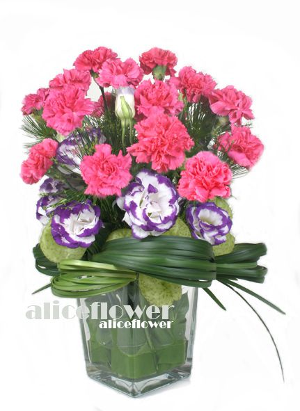 Mother´s Day Imported Carnation Arrangement,Thankful moment
