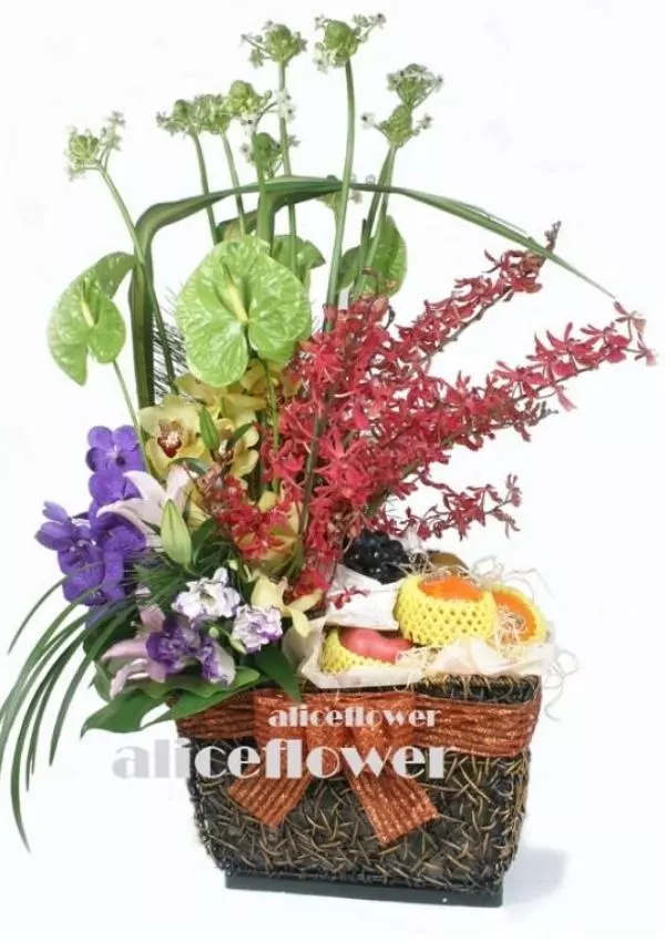 @[Lunar New Year Fruit Basket],Delight fruit basket