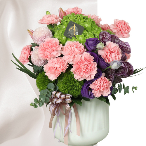 Pink Queen carnation arrangement