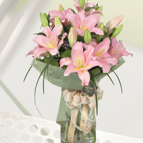 Lily,Pink Lily Vase Arrangement