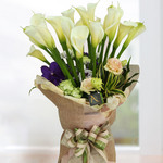 白色純情海芋金鑽花束